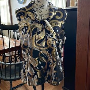 Gorgeous St. John Couture metallic silk sleeveless blouse